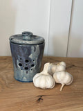 Garlic Keeper
