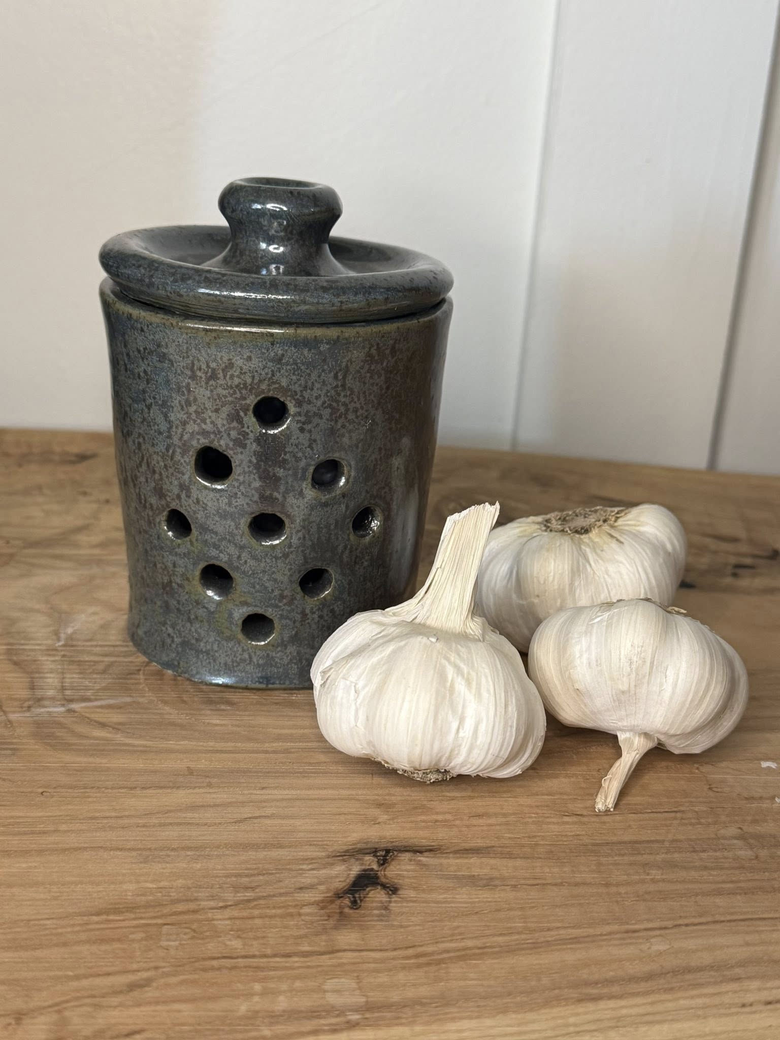 Ceramic Garlic Keeper